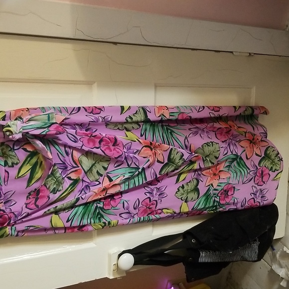 Robbie bee faux wrap dress - Picture 3 of 6